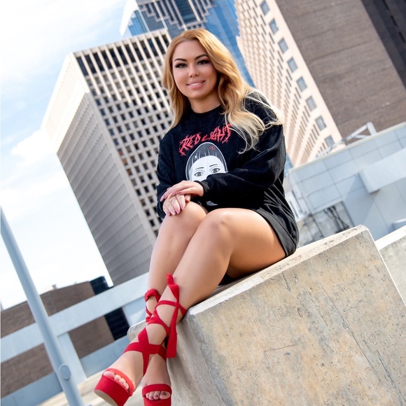 Squid Games Sweater Dress - Picture 4 of 4